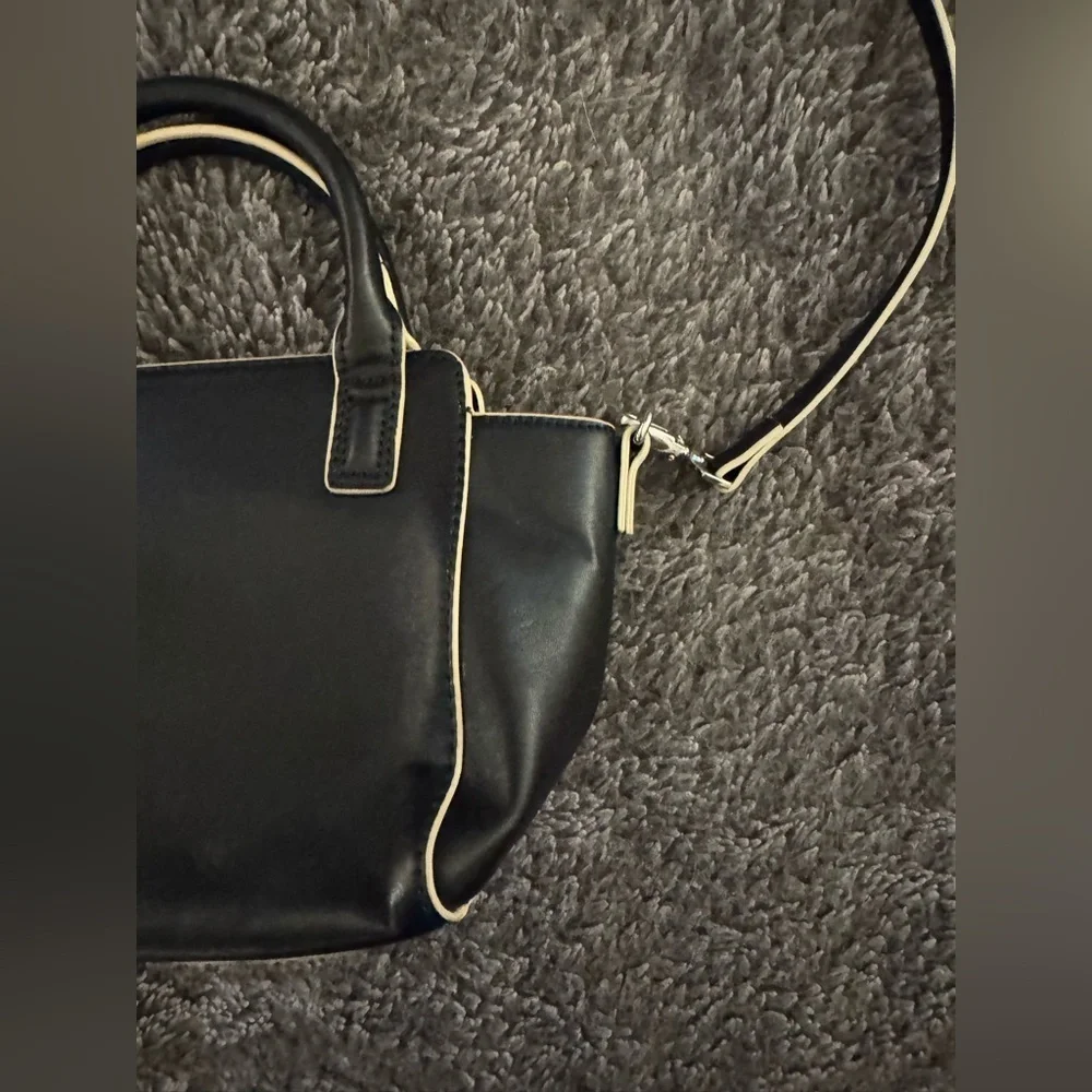 VERA BRADLEY Small Faux Leather Crossbody